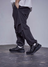 画像をギャラリービューアに読み込む, CLEAN TECH TWILL JOGGER PANTS BEIGE