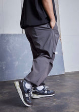 画像をギャラリービューアに読み込む, SO STRETCH NYLON JOGGER PANTS BLACK