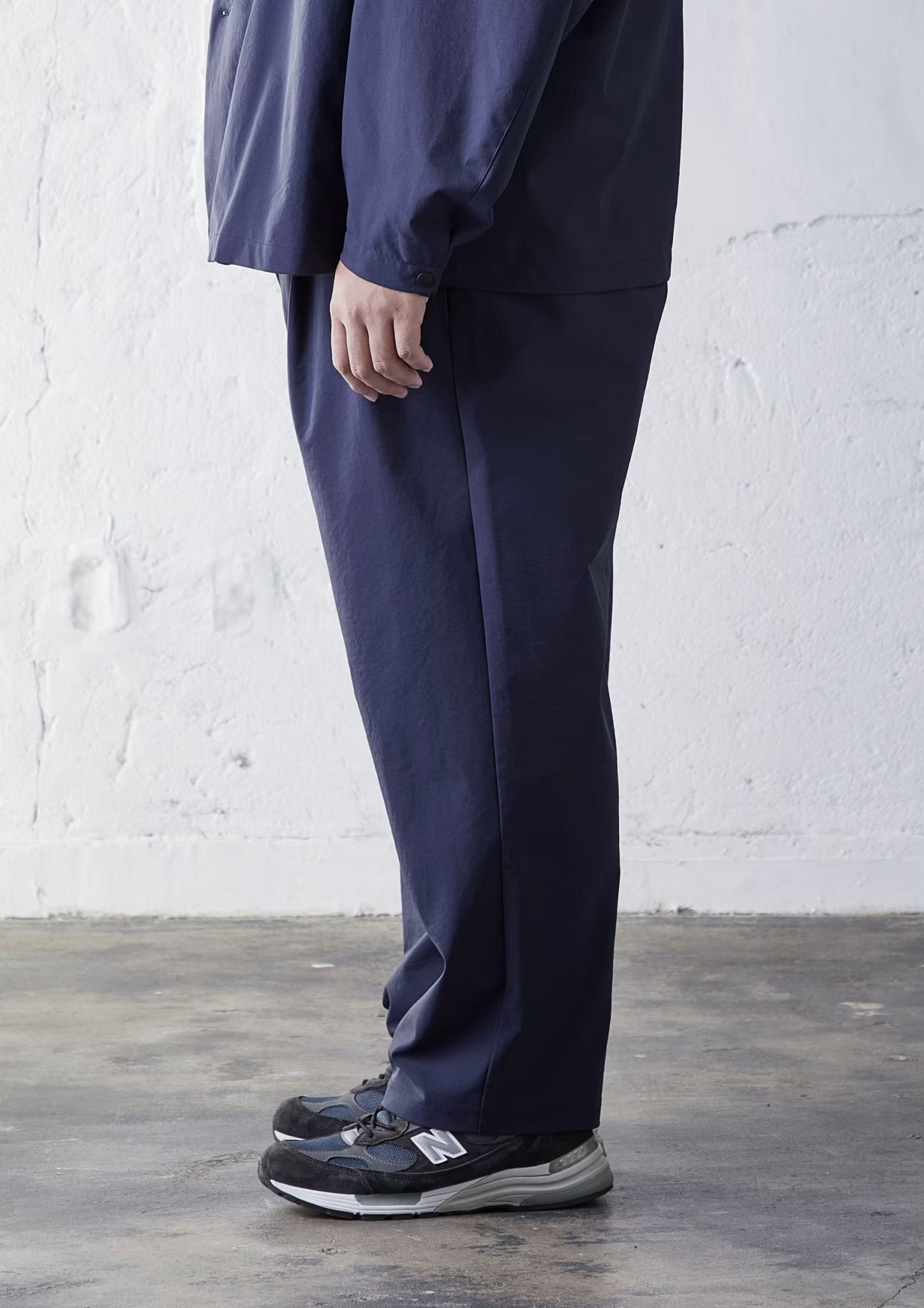 CLEAN TECH TWILL WIDE PANTS NAVY – carorie