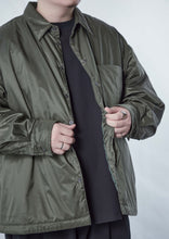 画像をギャラリービューアに読み込む, LIGHT PADDED BIG SHIRT JACKET KHAKI
