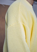 画像をギャラリービューアに読み込む, 【予約商品 10/24(木)19:00-発売】CREW NECK BIG RIB KNIT YELLOW
