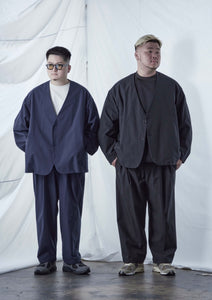 【予約商品 8/15(木)19:00-発売】CLEAN TECH TWILL WIDE PANTS NAVY