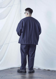 【予約商品 8/15(木)19:00-発売】CLEAN TECH TWILL COLLARLESS JACKET NAVY