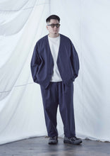 画像をギャラリービューアに読み込む, 【予約商品 8/15(木)19:00-発売】CLEAN TECH TWILL COLLARLESS JACKET NAVY
