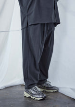 画像をギャラリービューアに読み込む, WOOL LIKE TAPERED PANTS GREY
