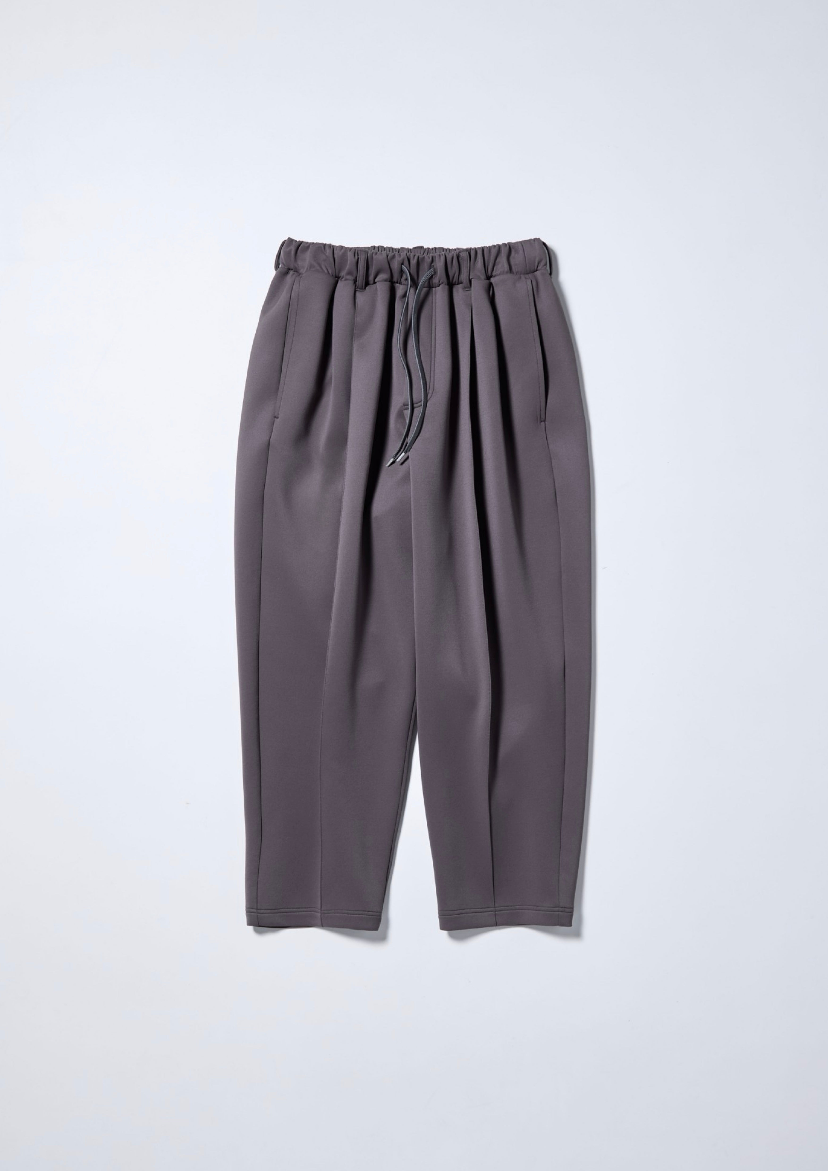 【新品】CARORIE LIGHT PONTE TAPERED PANTS[L] 新品】CARORIE LIGHT PONTE TAPERED PANTS[L] LIGHT PONTE