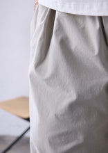 画像をギャラリービューアに読み込む, 【数量限定･予約商品 3/25(水)19:00-発売】THE CHINO WIDE PANTS LIGHT BEIGE

