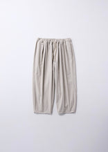画像をギャラリービューアに読み込む, 【数量限定･予約商品 3/25(水)19:00-発売】THE CHINO WIDE PANTS LIGHT BEIGE
